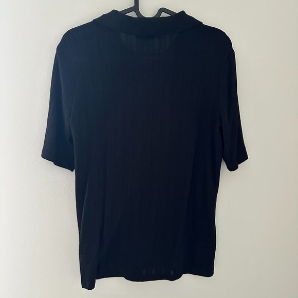 Black collared short sleeves tshirt, Size M - Picture 2 of 2